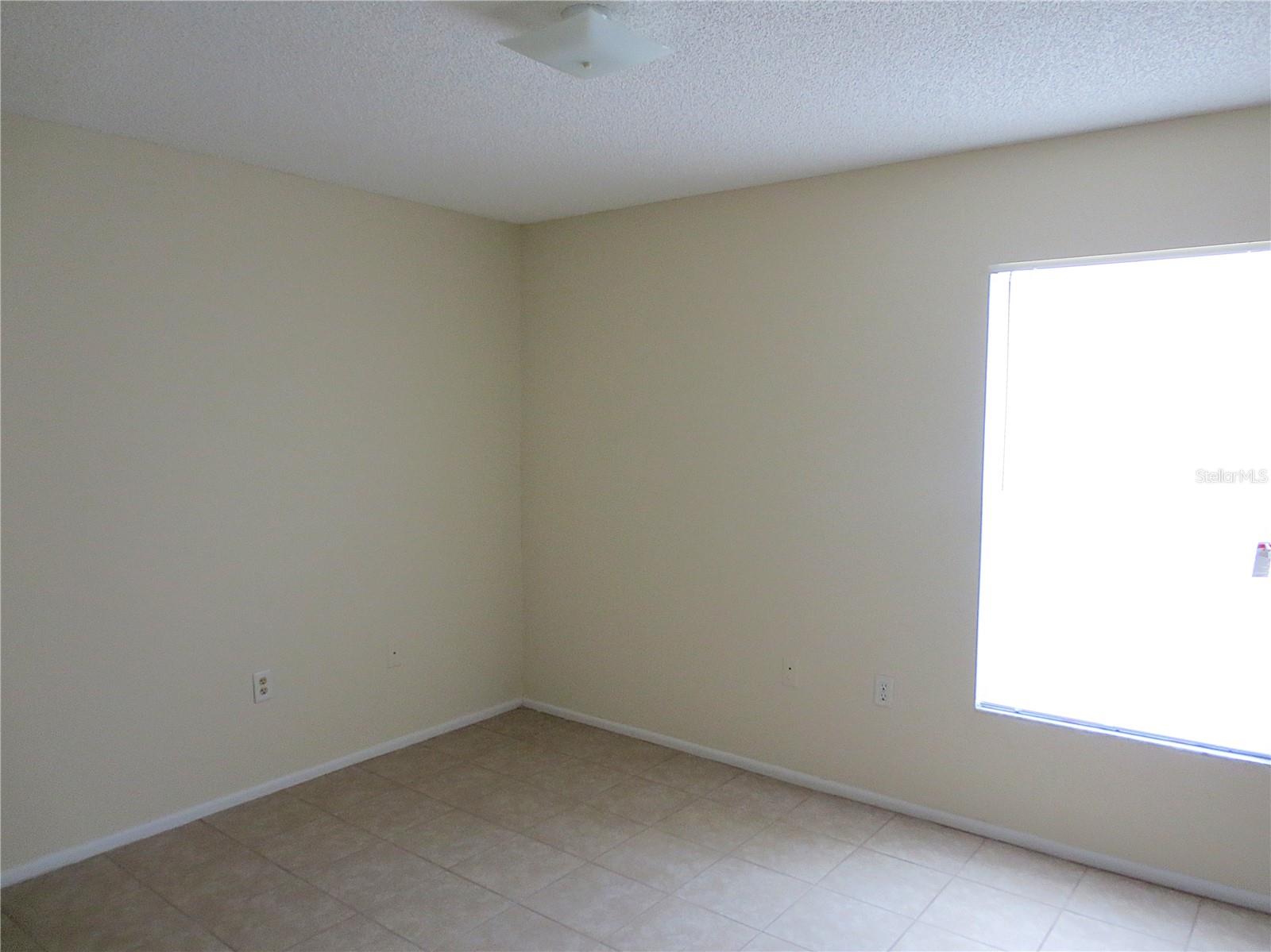 Image 6 of 14 For 1604 27th Avenue E