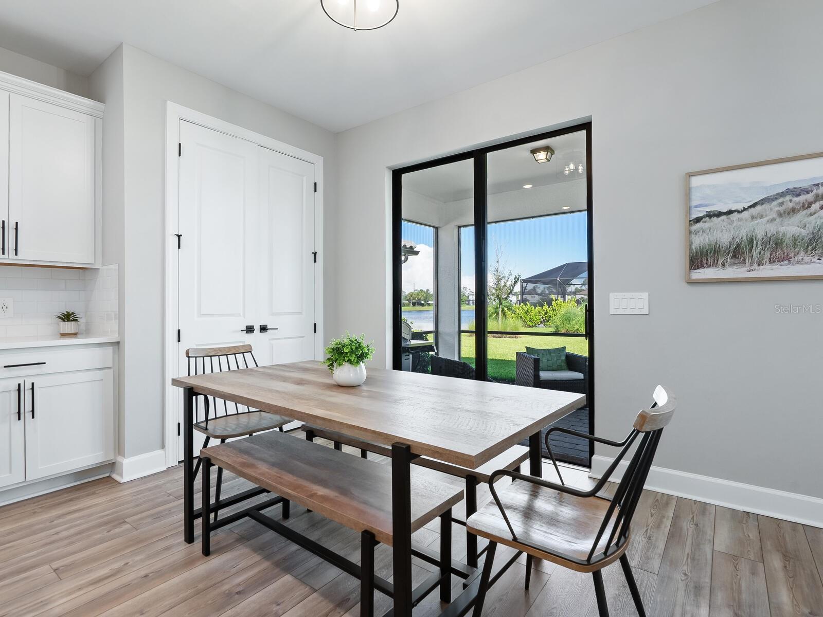 Image 12 of 50 For 6228 Baywood Court
