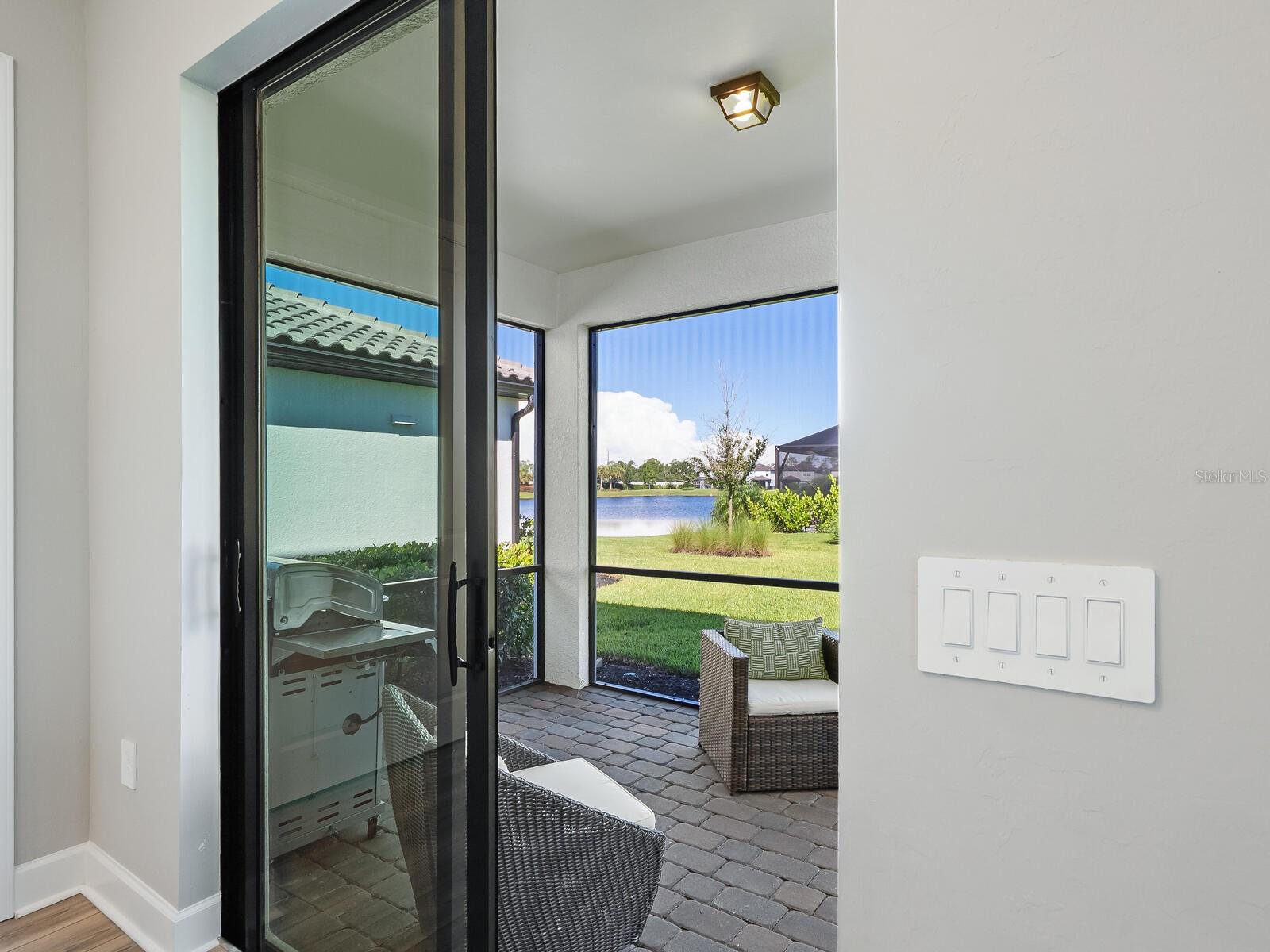 Image 13 of 50 For 6228 Baywood Court
