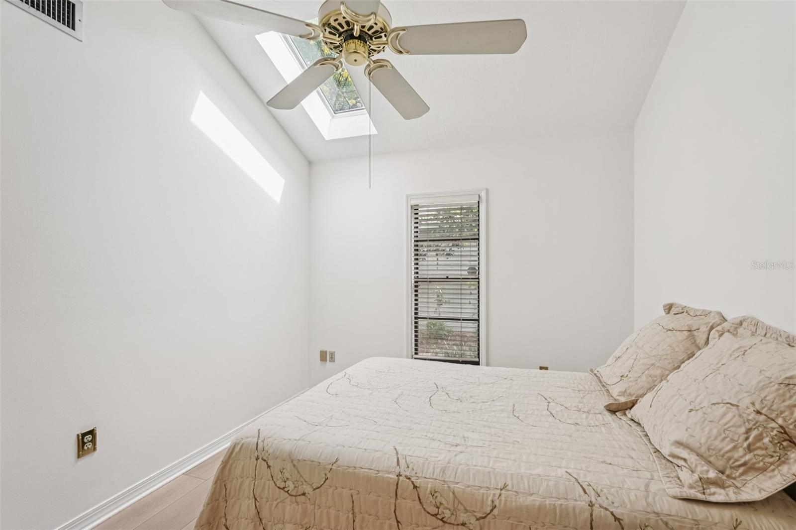 Image 26 of 48 For 2312 89th Street Nw 32
