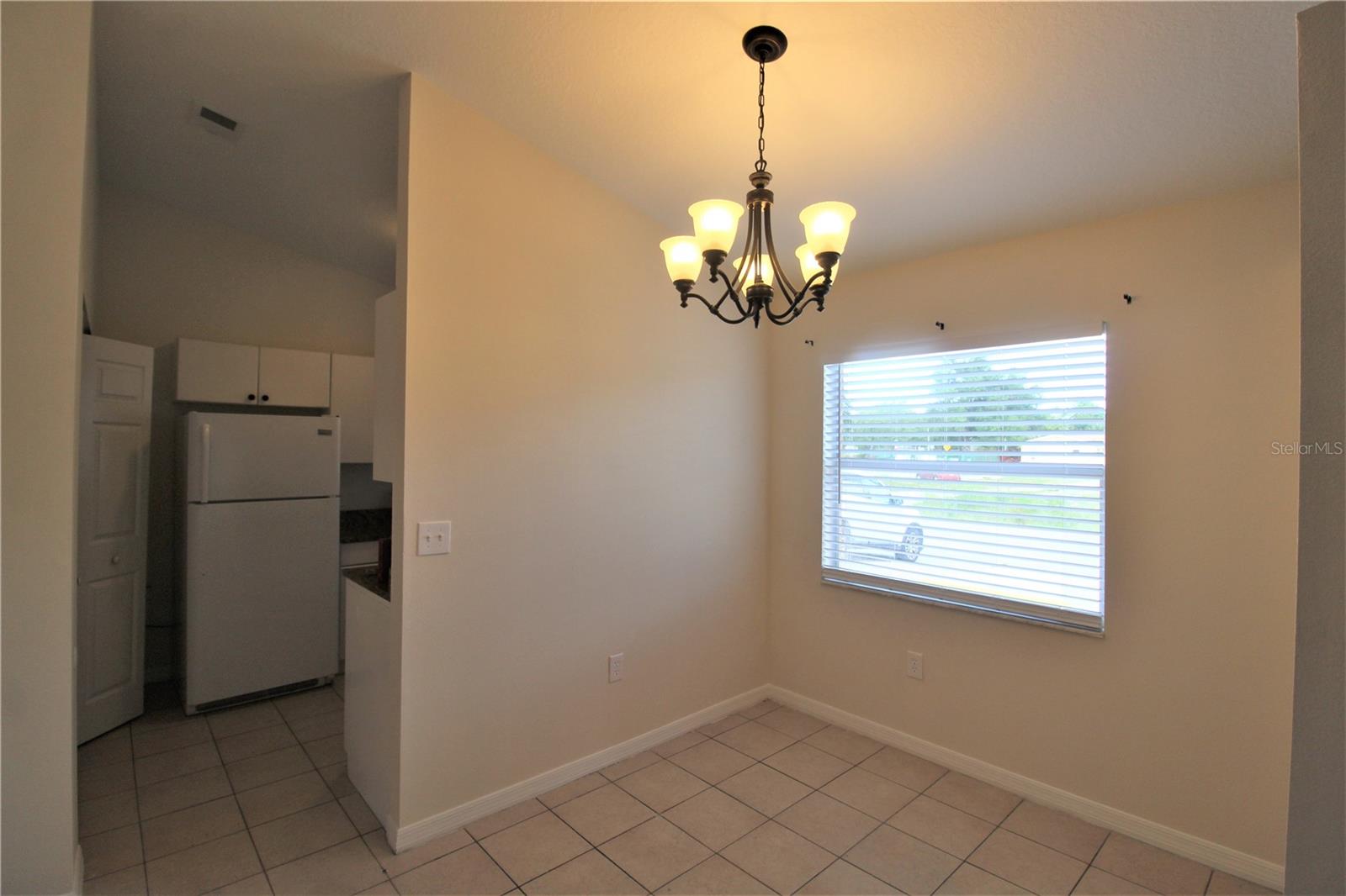 Image 4 of 12 For 867 Ponder Avenue