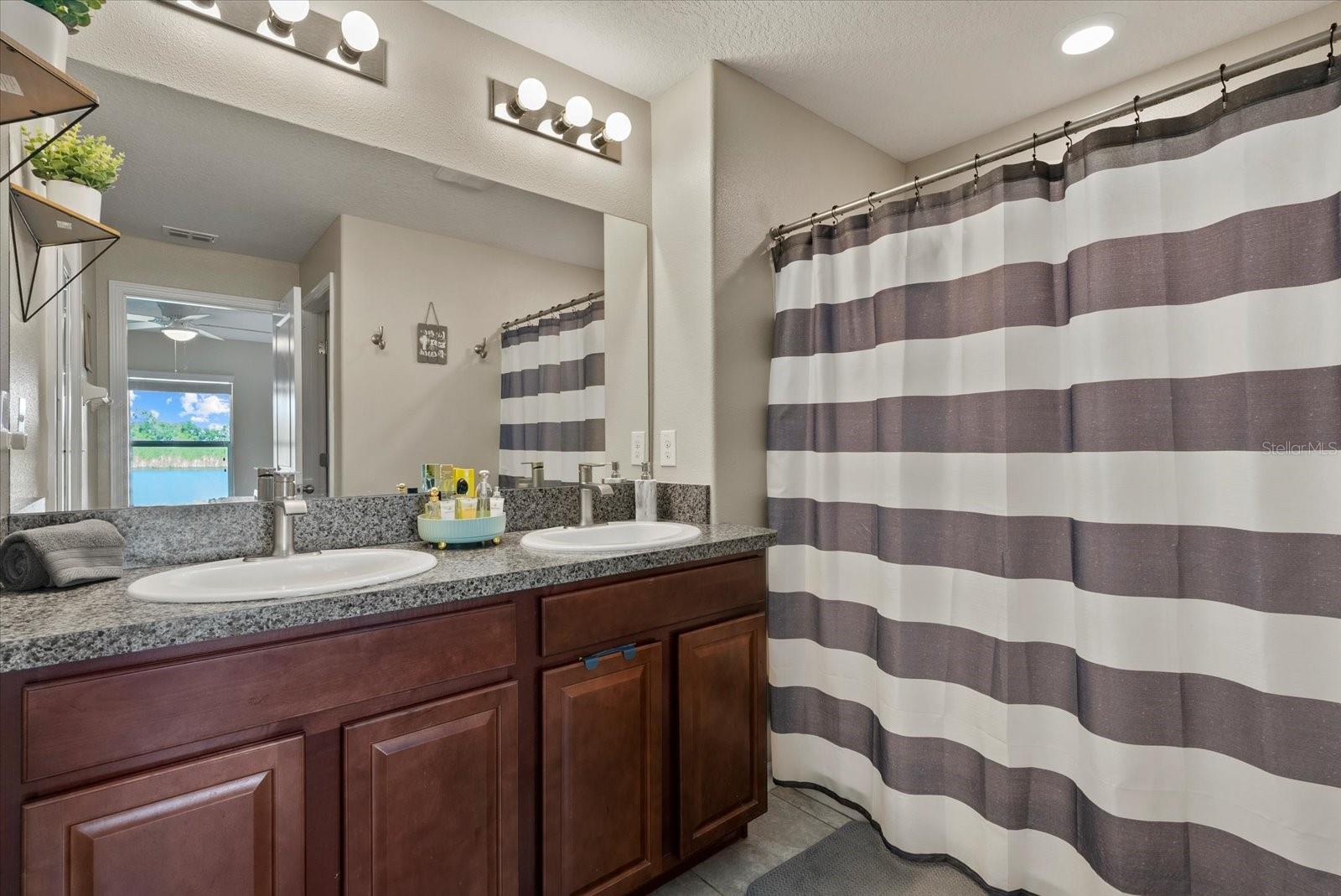 Image 17 of 41 For 6607 Trent Creek Drive