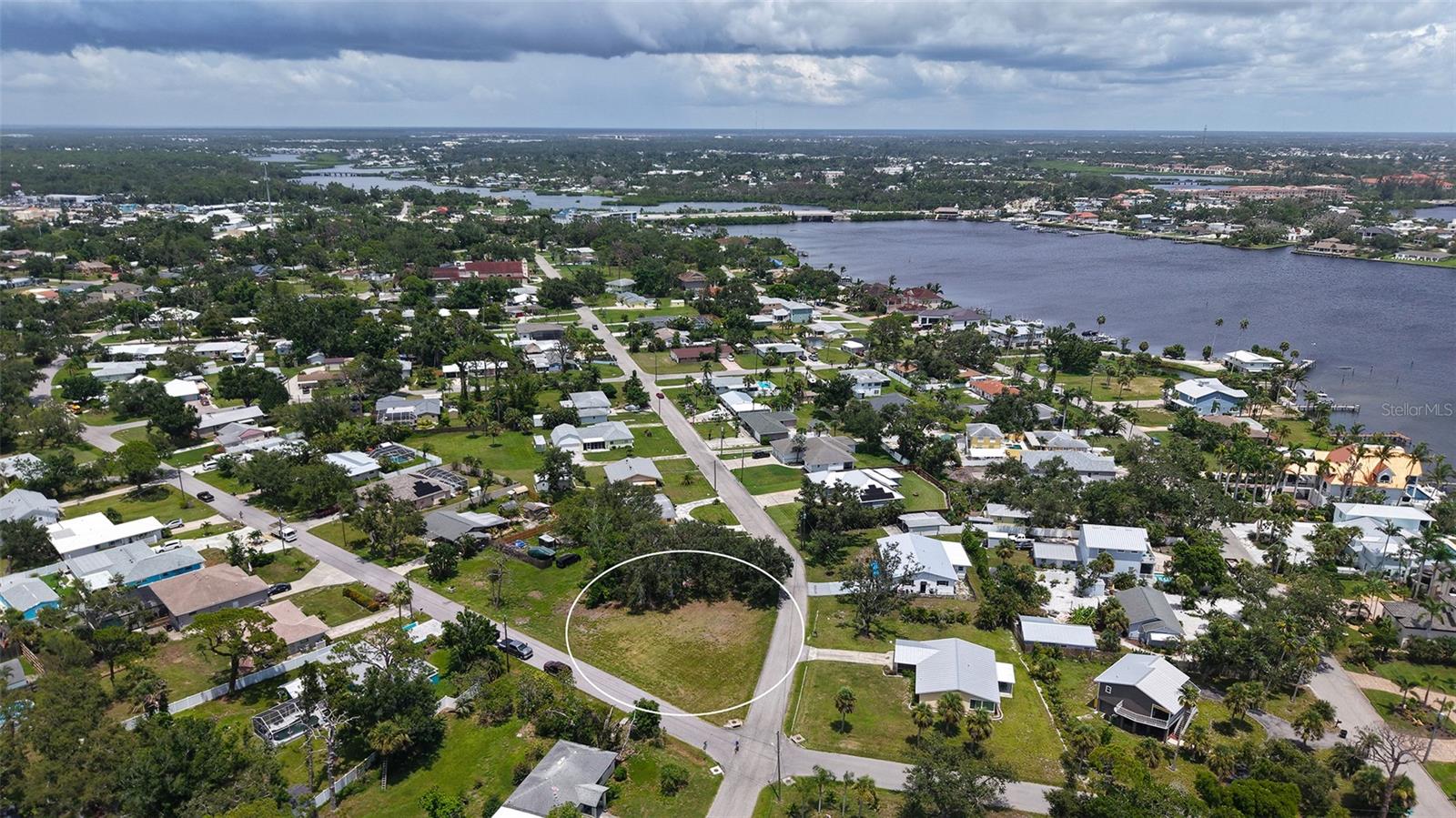 Details for 513 Pine Road, NOKOMIS, FL 34275
