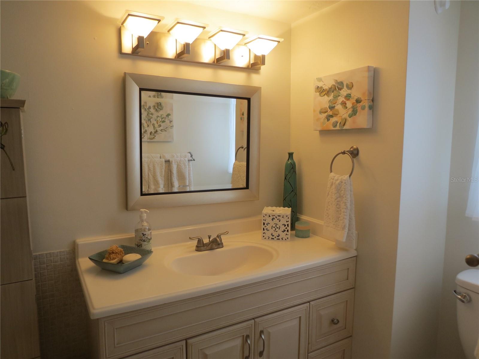 Image 12 of 16 For 615 Palm Avenue 4