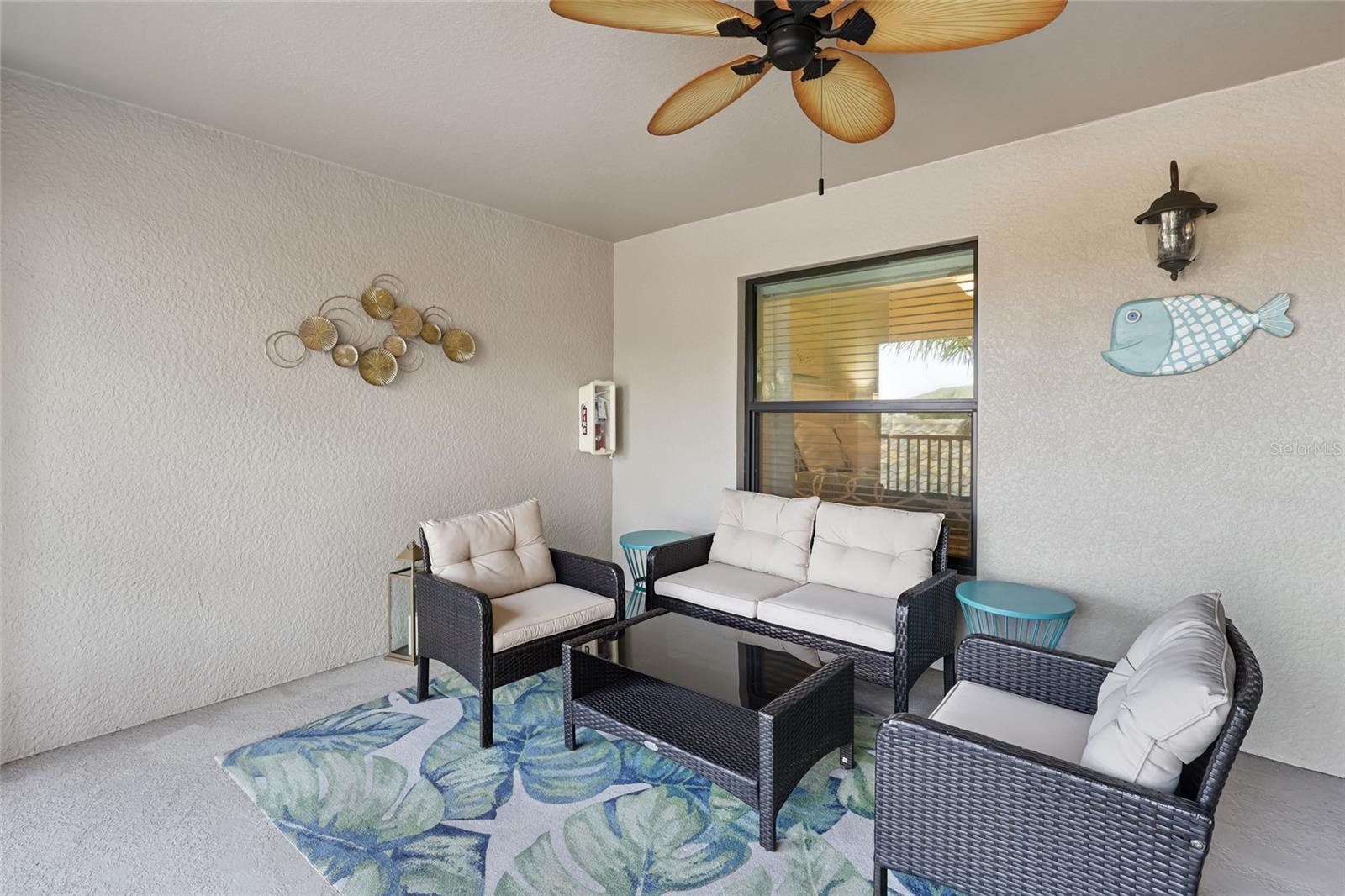 Listing photo id 20 for 5528 Palmer Circle 203