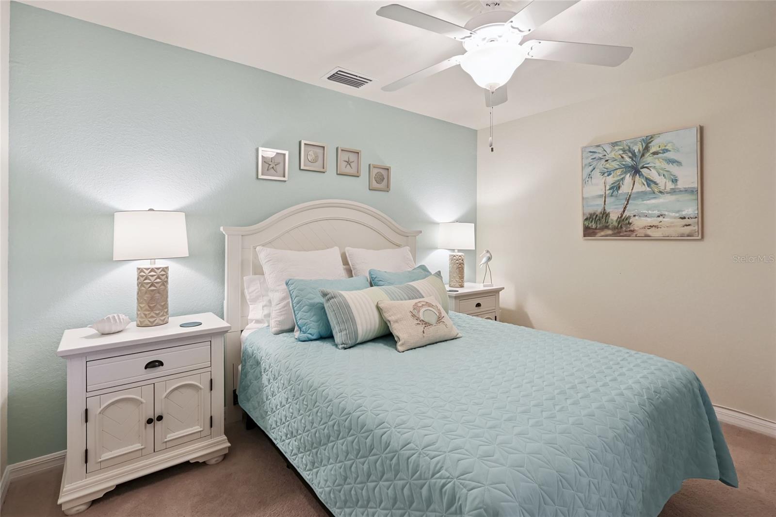 Listing photo id 26 for 5528 Palmer Circle 203