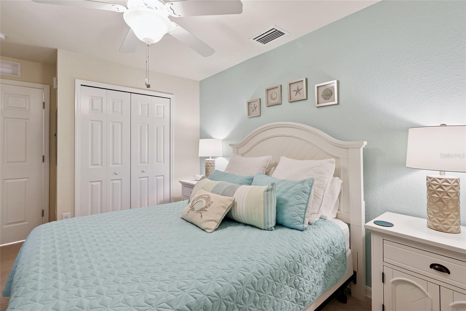 Listing photo id 28 for 5528 Palmer Circle 203