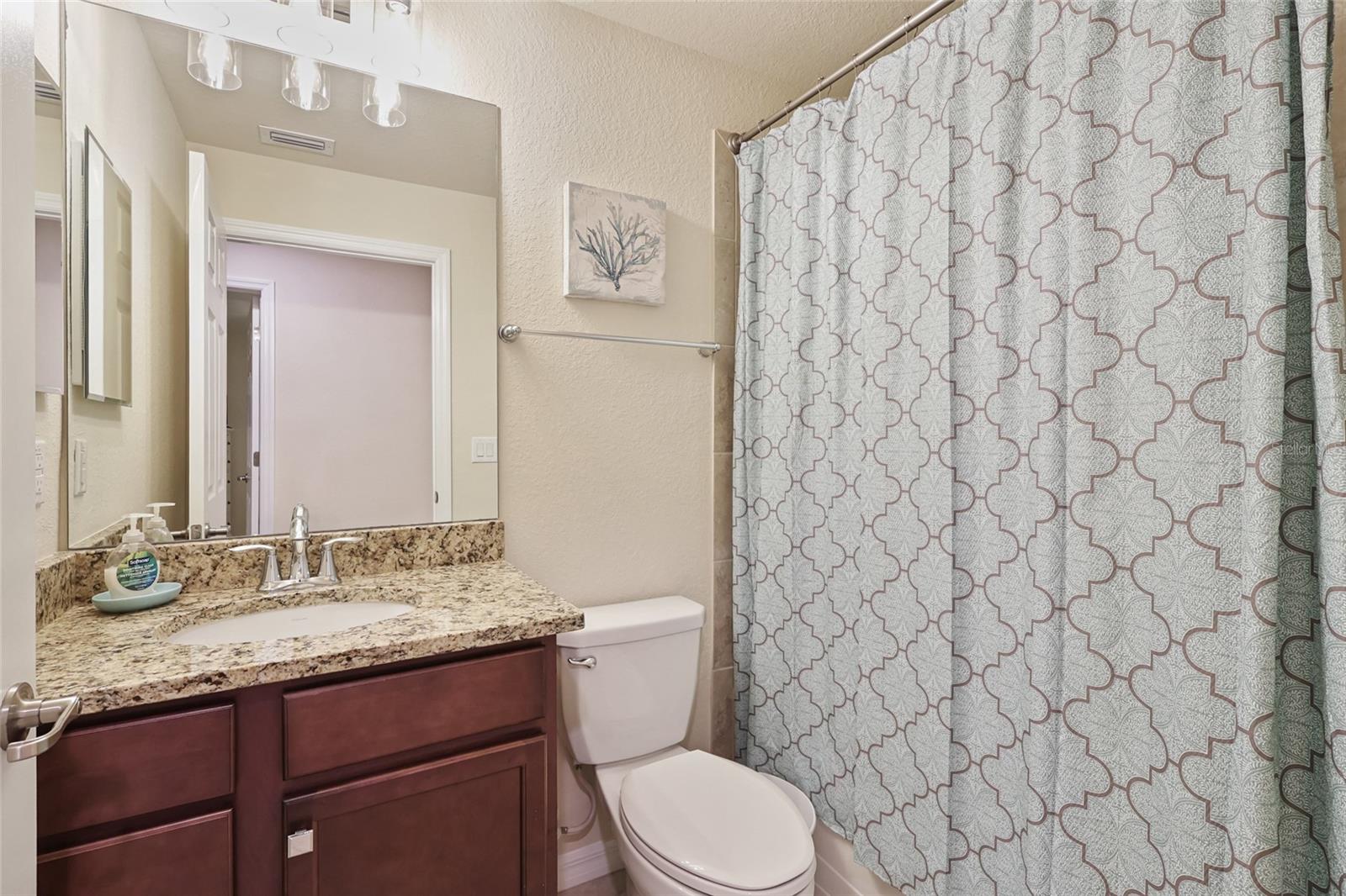 Listing photo id 29 for 5528 Palmer Circle 203