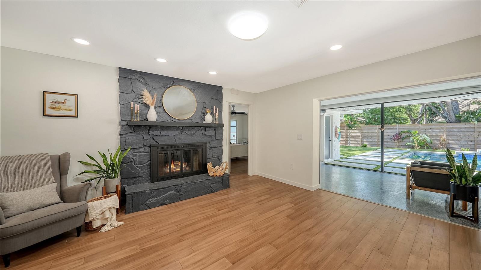 Image 17 of 33 For 2707 Greendale Drive