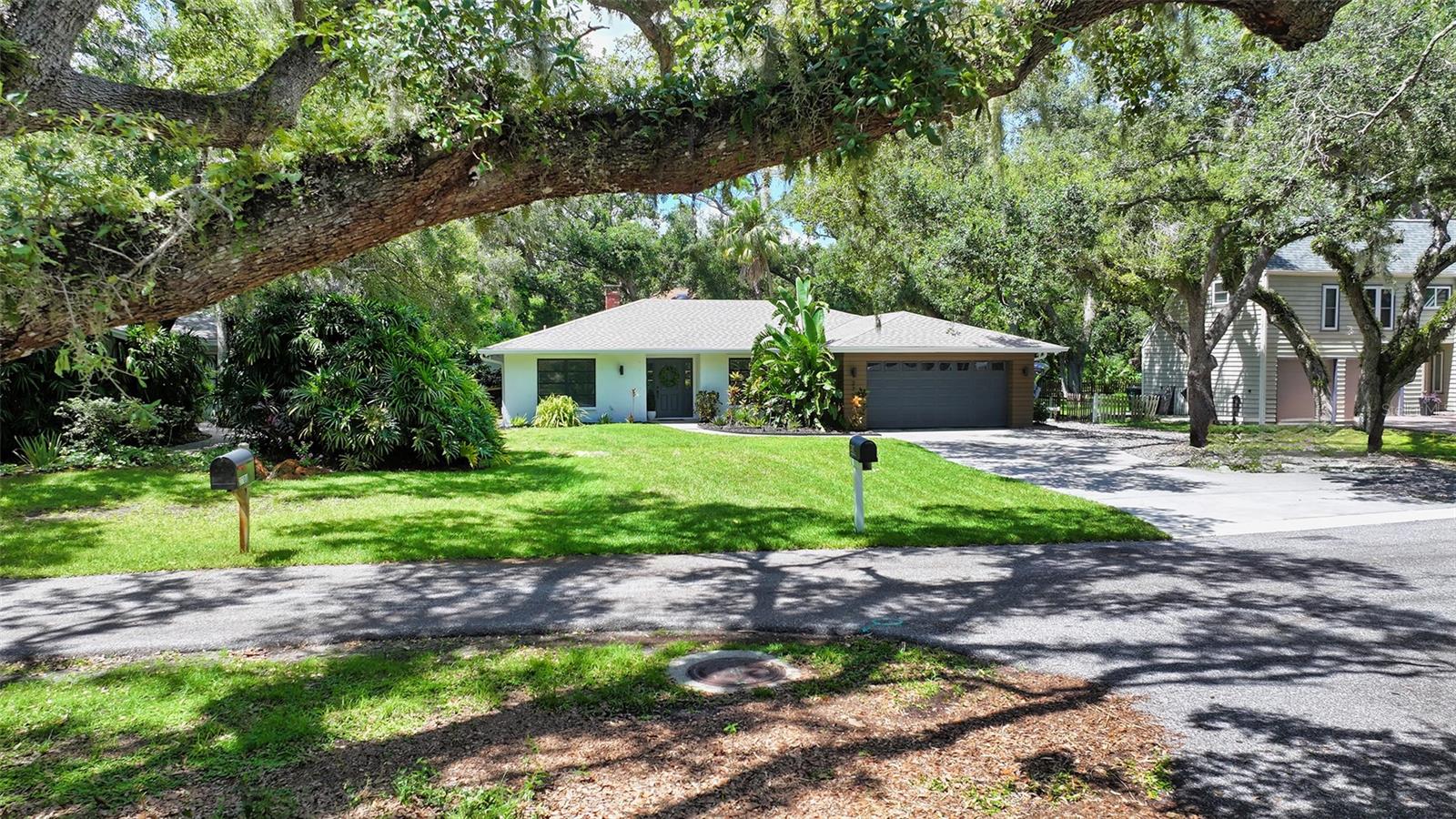 Image 6 of 33 For 2707 Greendale Drive