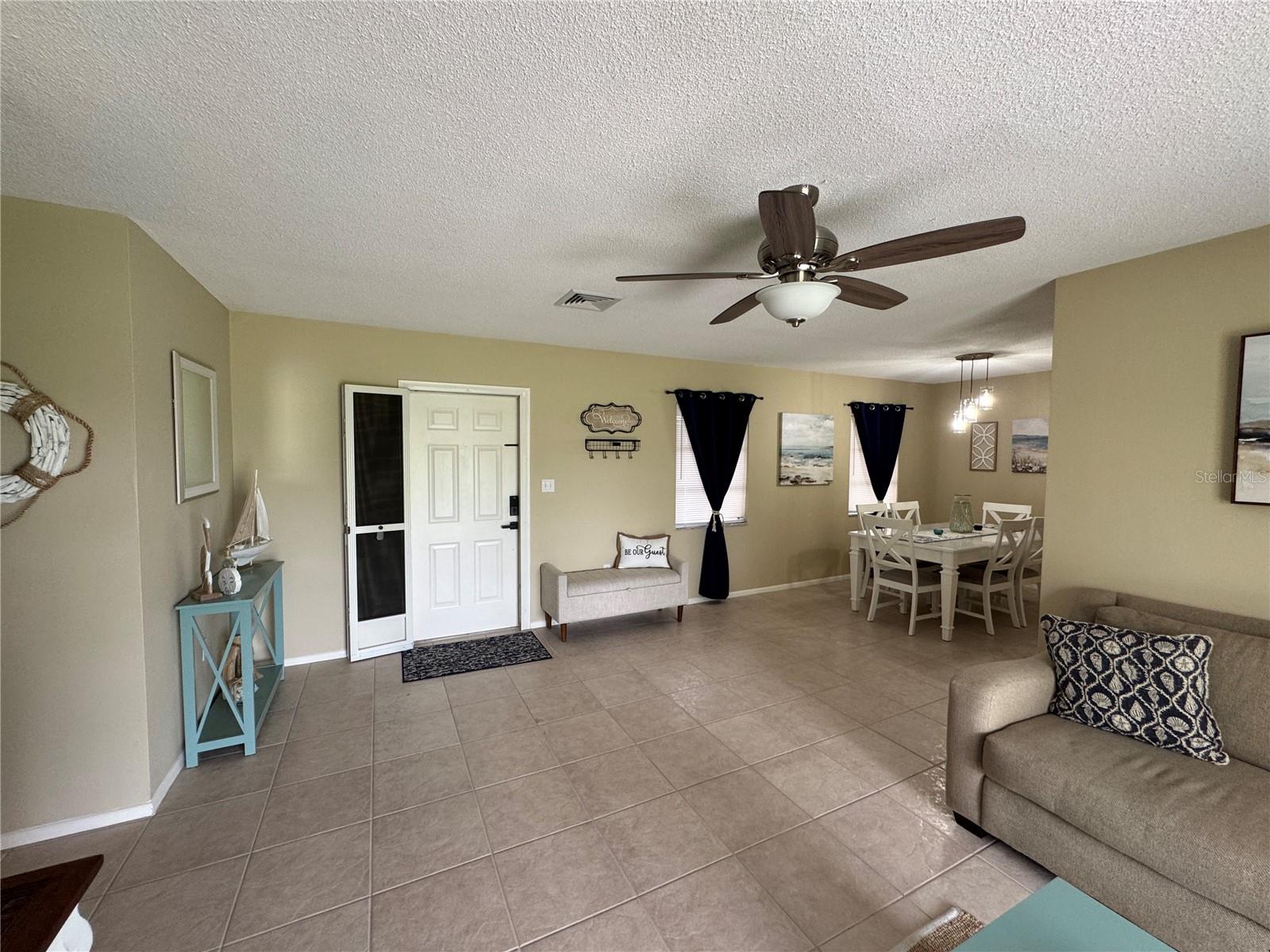 Image 5 of 19 For 22206 Laramore Avenue