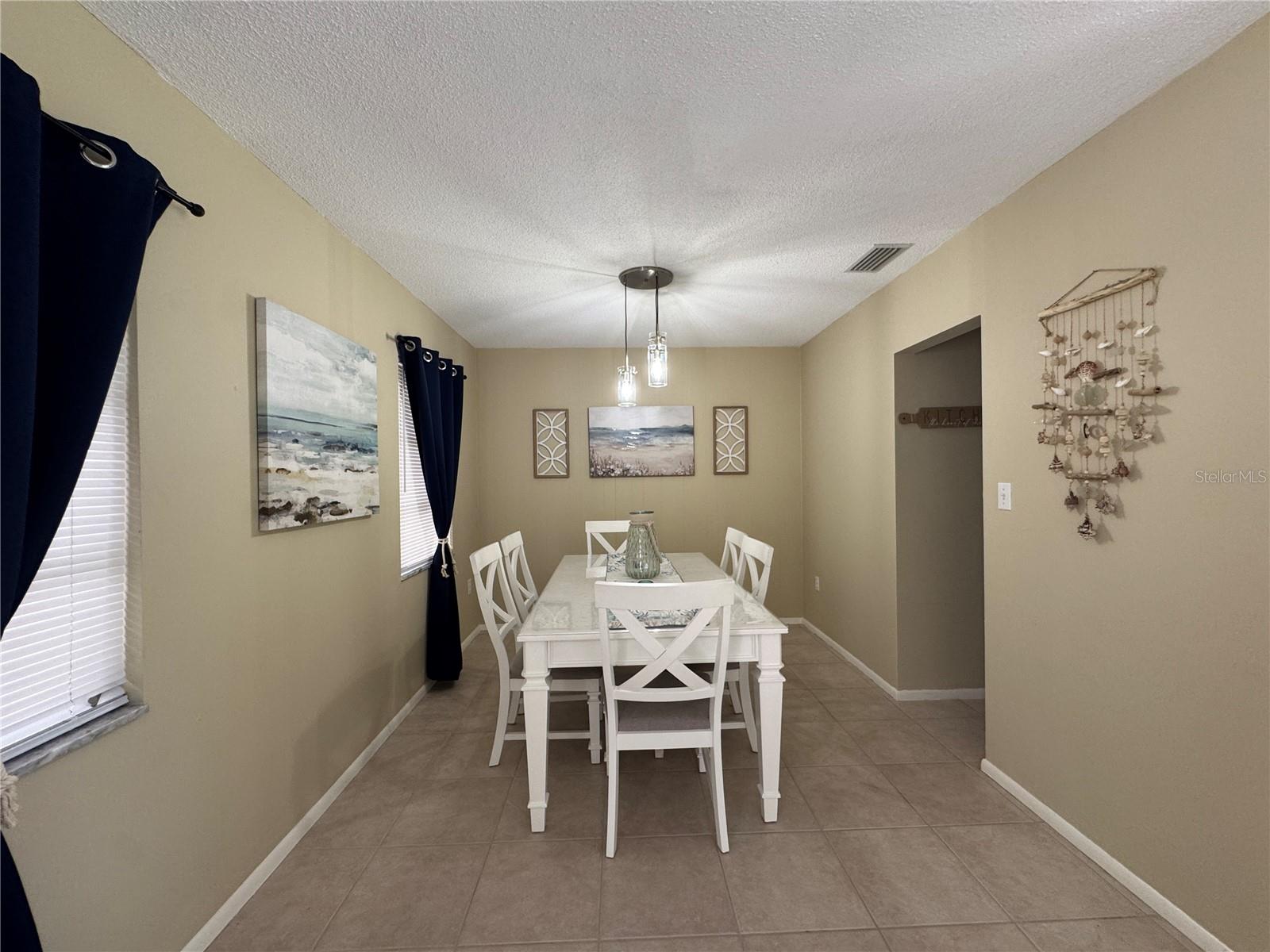 Image 8 of 19 For 22206 Laramore Avenue