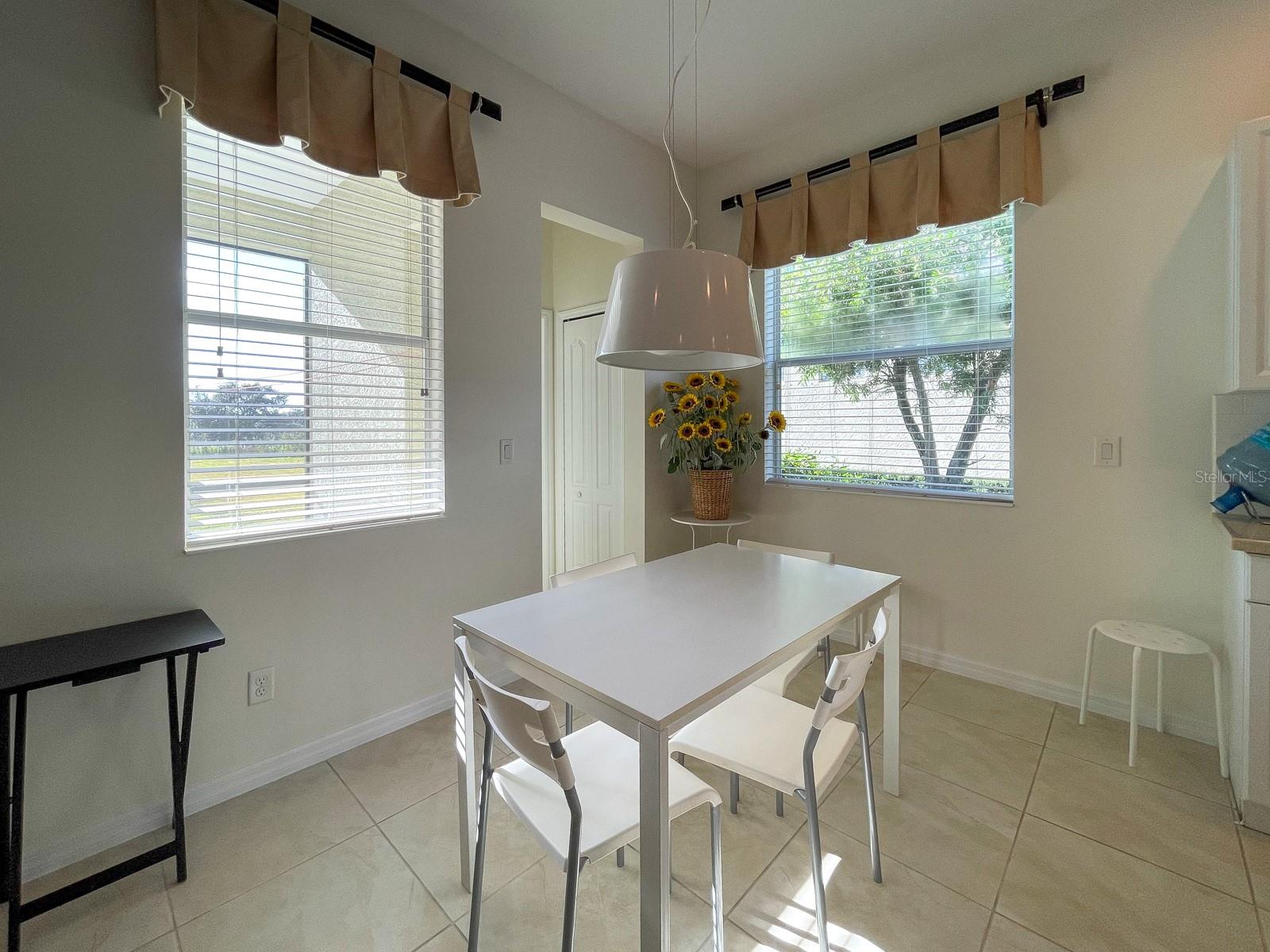 Image 14 of 40 For 4738 Claremont Park Drive