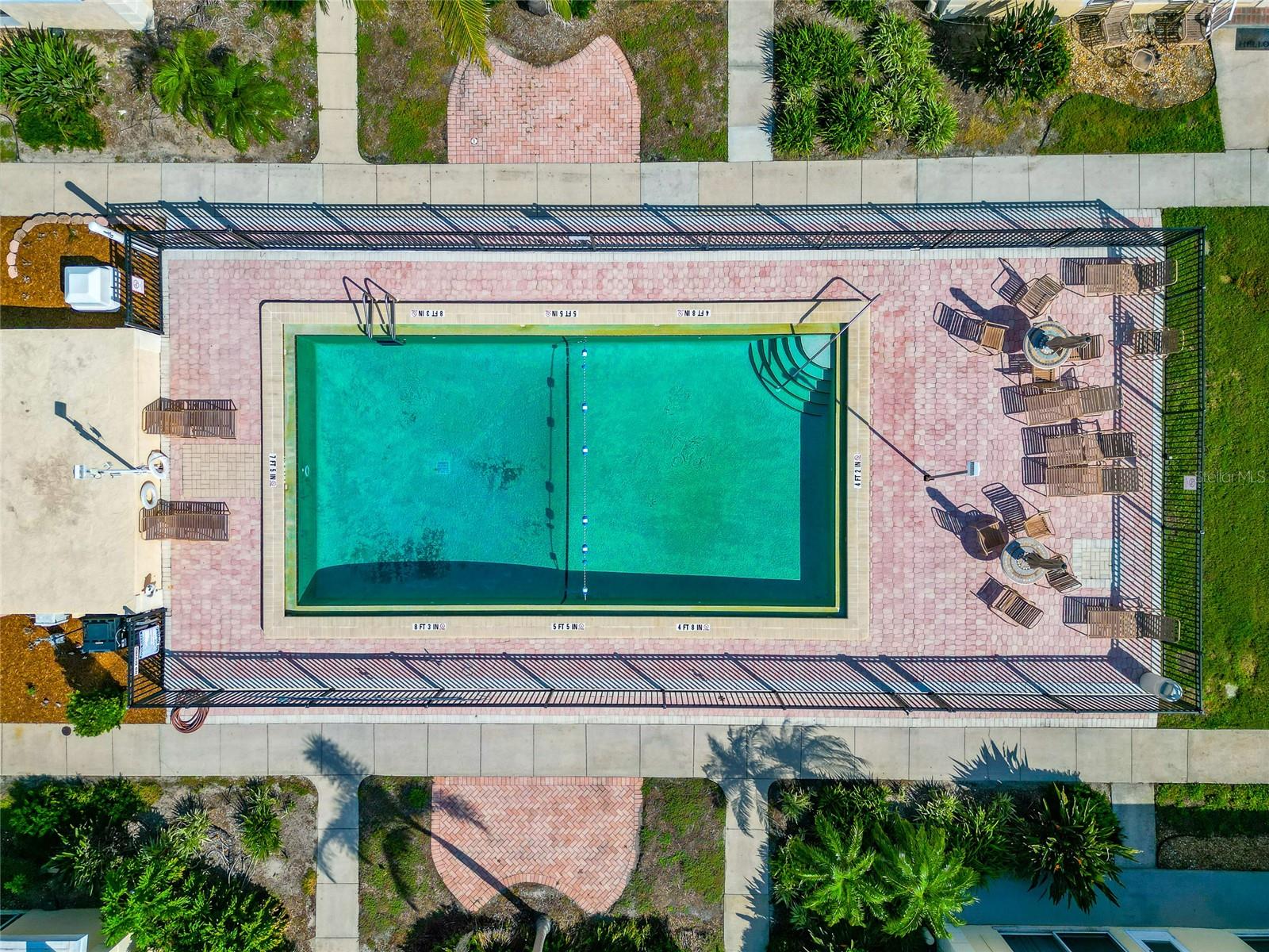 Image 60 of 68 For 6006 Midnight Pass Road 51