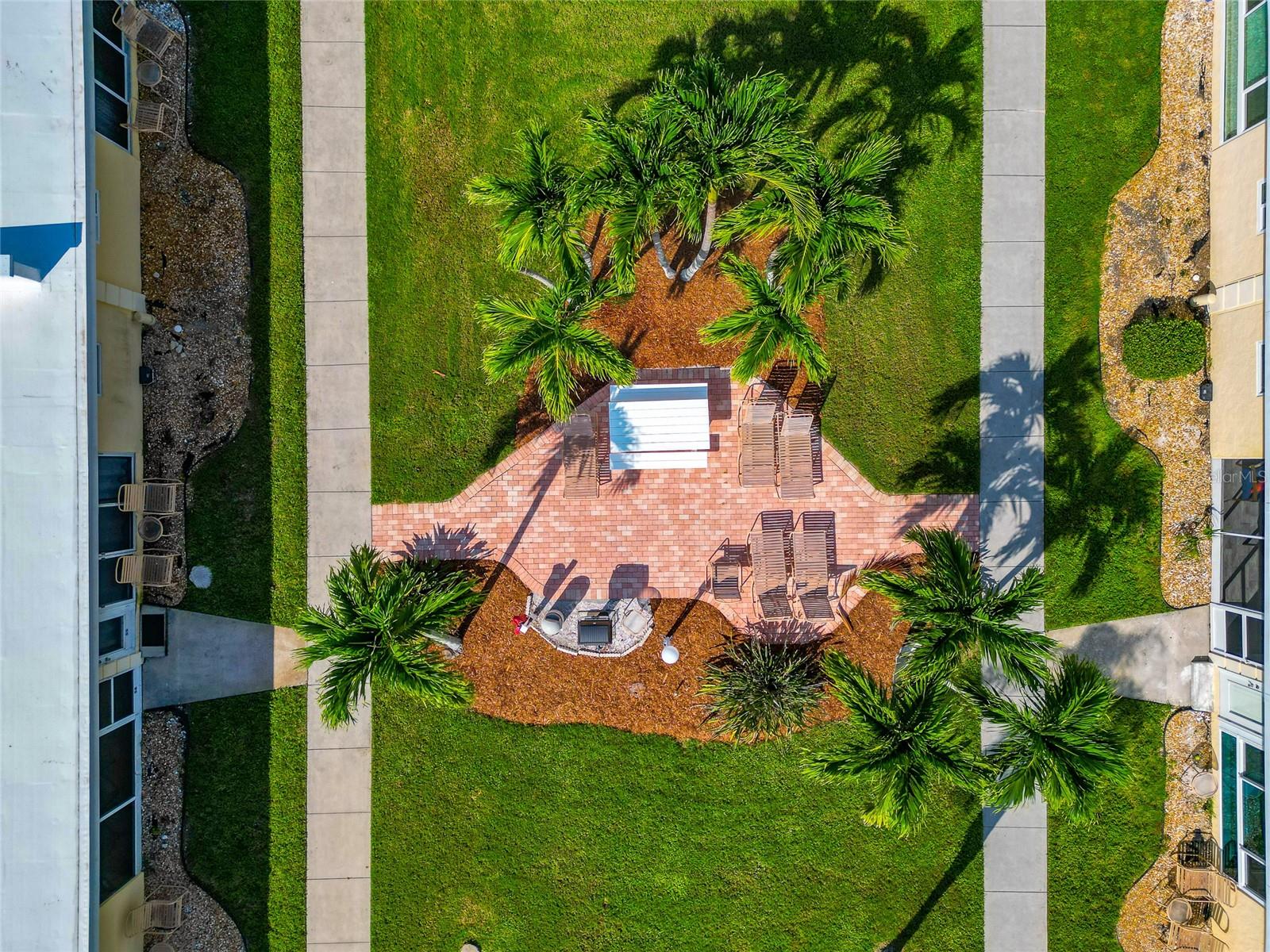 Image 62 of 68 For 6006 Midnight Pass Road 51