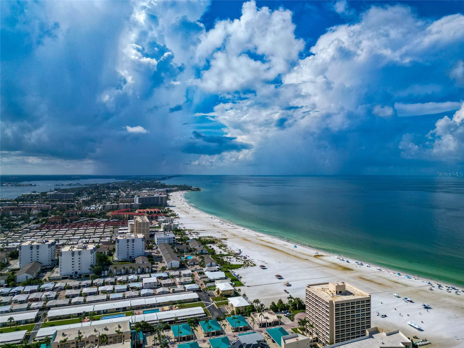 Image 65 of 68 For 6006 Midnight Pass Road 51