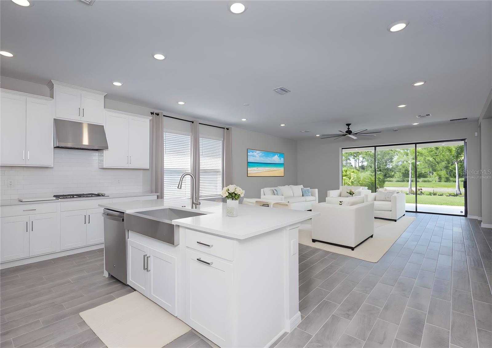 Image 21 of 61 For 5612 Blue Reef Place