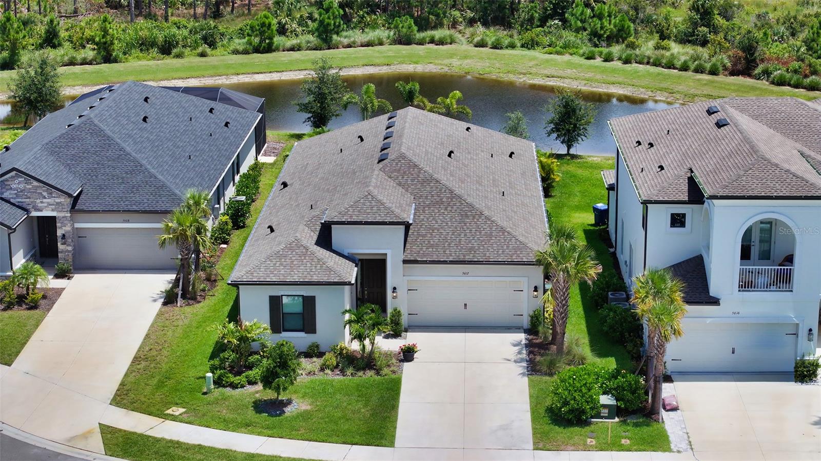Image 33 of 61 For 5612 Blue Reef Place
