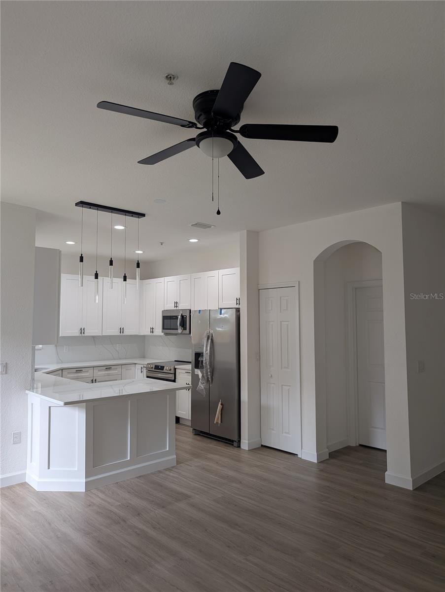 Image 2 of 27 For 4721 1st Avenue E