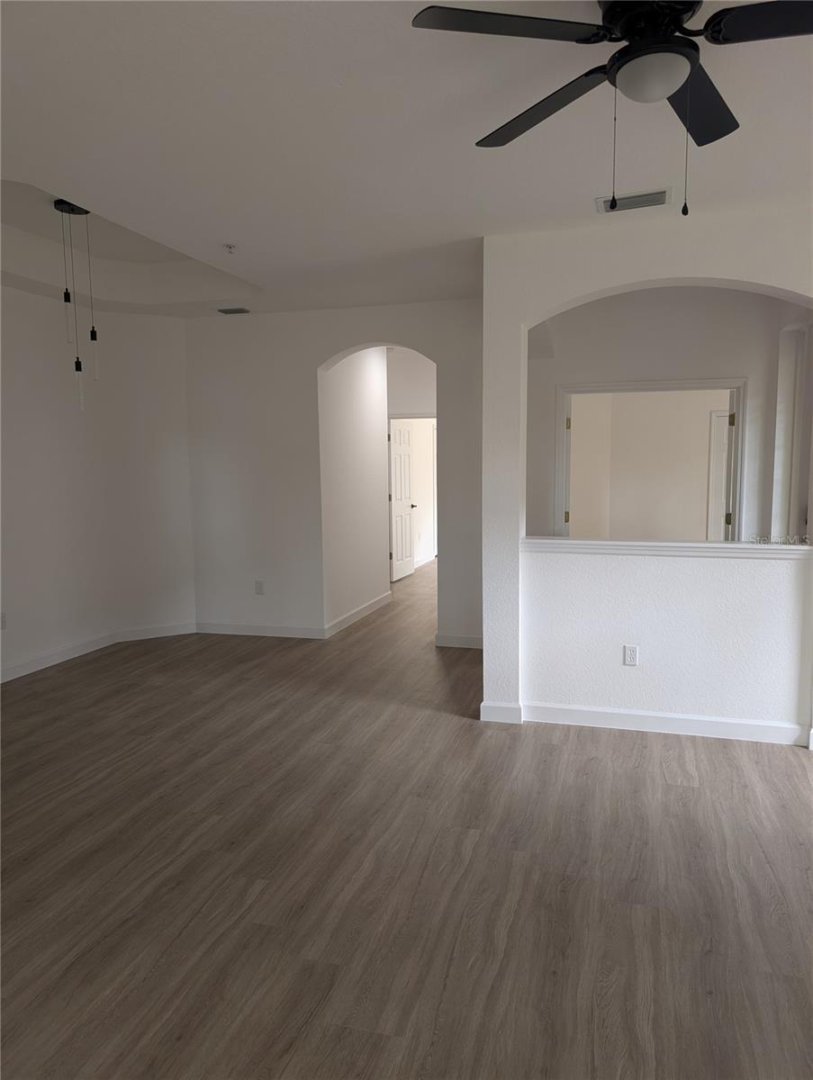 Image 24 of 27 For 4721 1st Avenue E