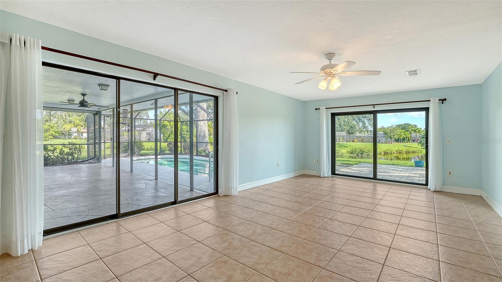 Image 11 of 26 For 1402 Palmwood Drive