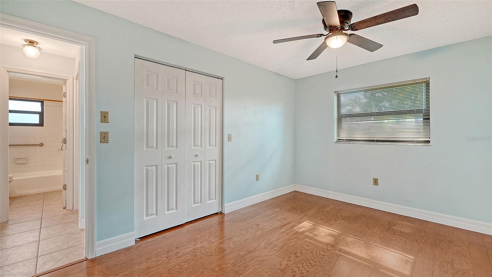 Image 16 of 26 For 1402 Palmwood Drive