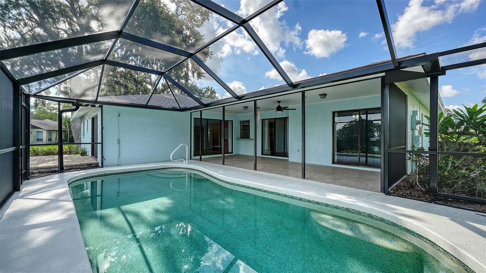 Image 21 of 26 For 1402 Palmwood Drive