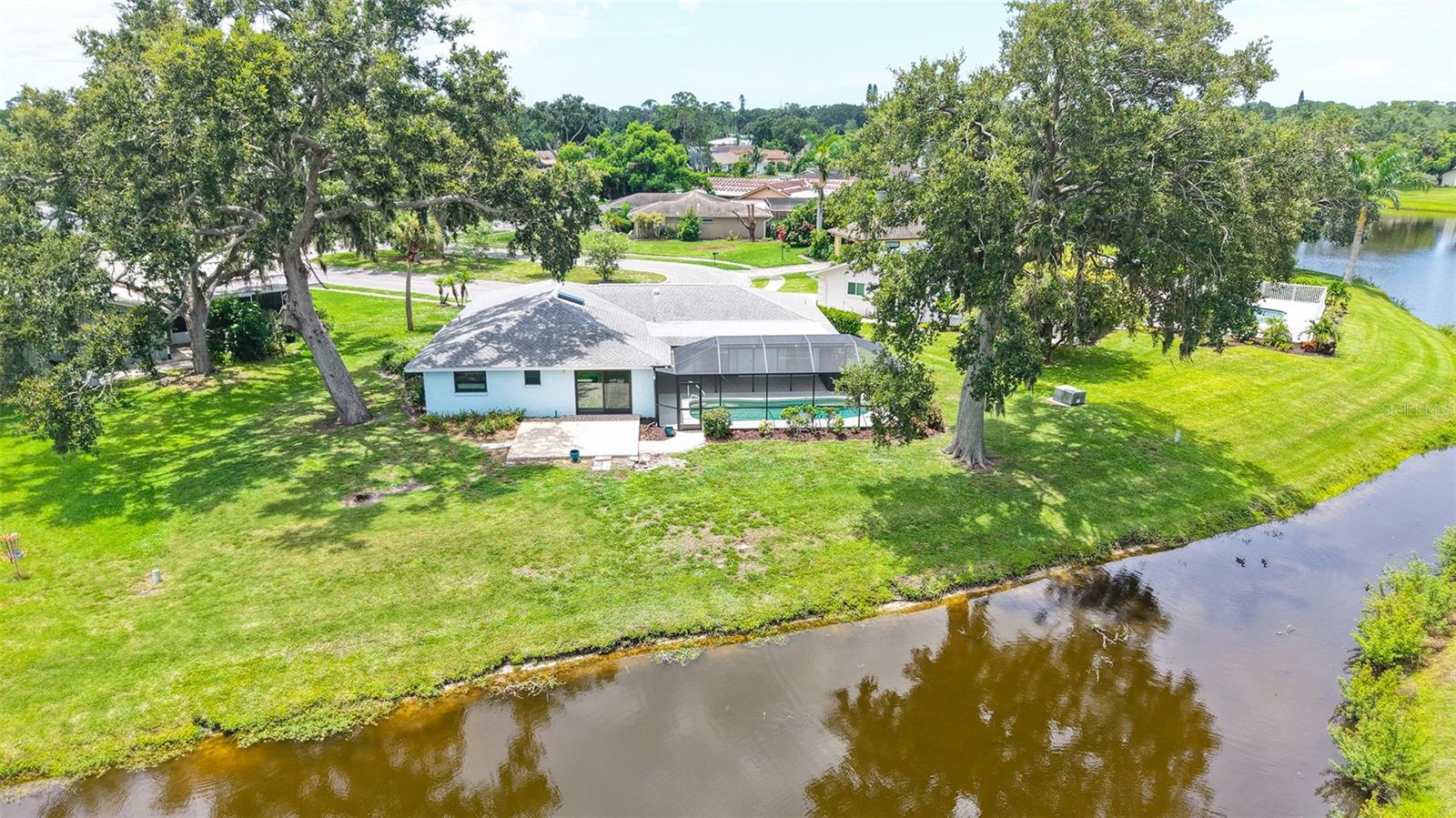 Image 5 of 26 For 1402 Palmwood Drive