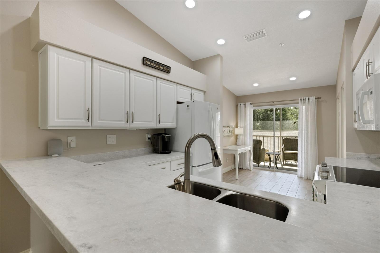 Image 14 of 92 For 8921 Veranda Way 325