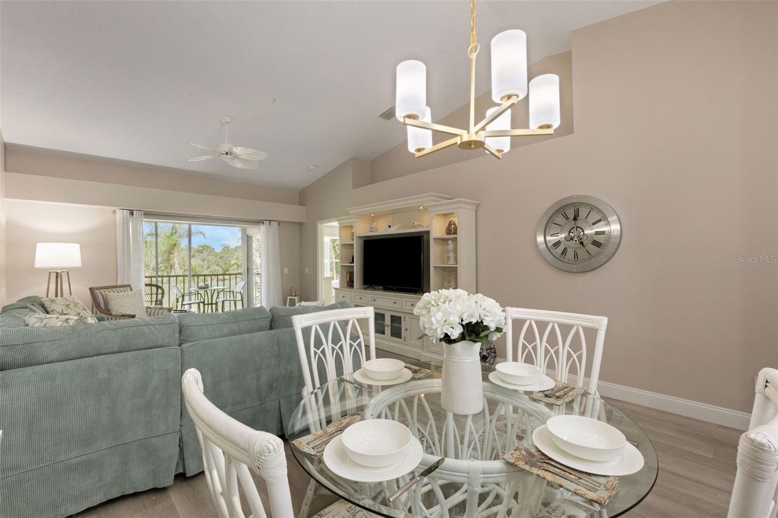 Image 15 of 92 For 8921 Veranda Way 325