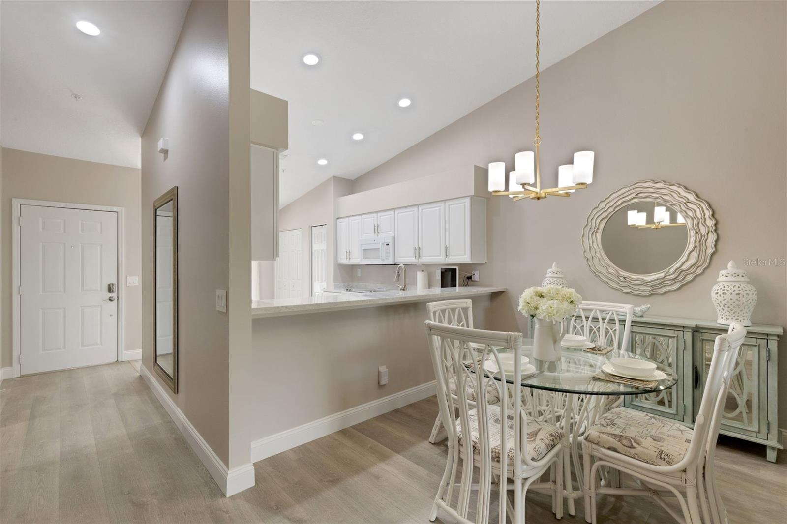 Image 18 of 92 For 8921 Veranda Way 325
