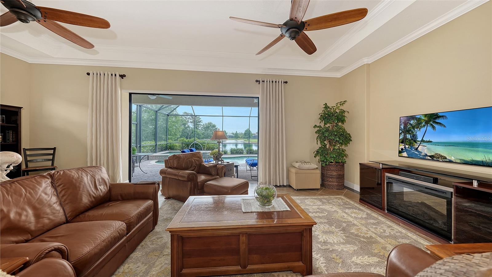 Image 6 of 61 For 7215 San Miguel Cove