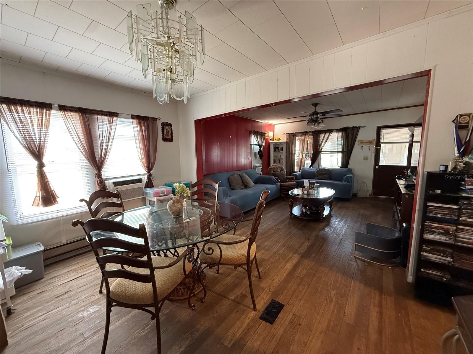 Image 11 of 42 For 1423 16th Street W