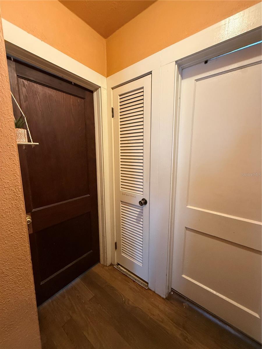 Image 21 of 42 For 1423 16th Street W