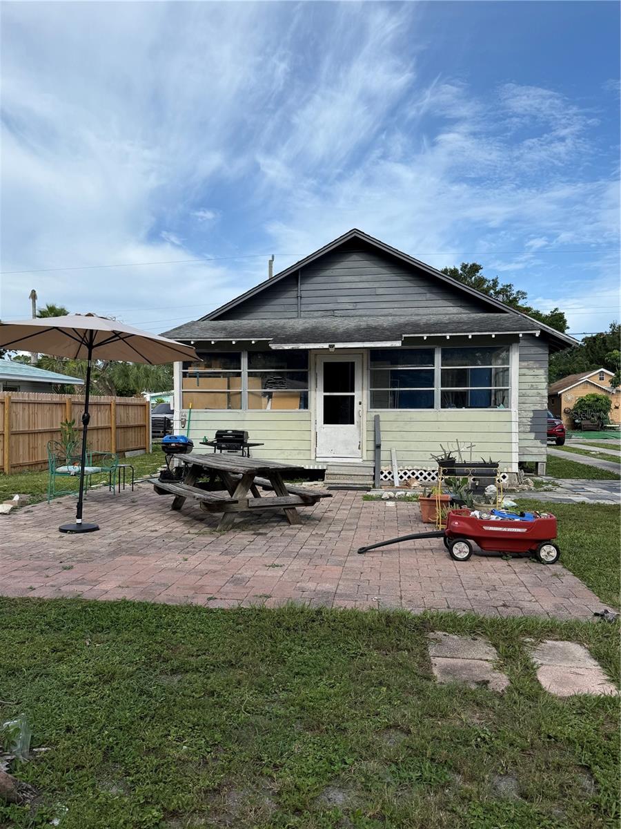 Image 38 of 42 For 1423 16th Street W