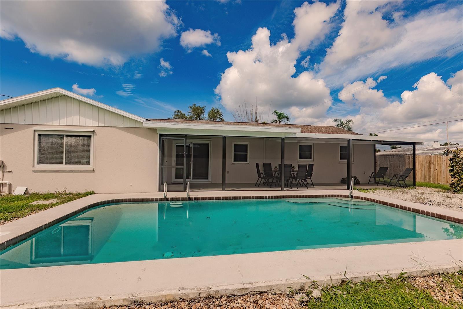 Image 3 of 35 For 1099 Iowa Avenue