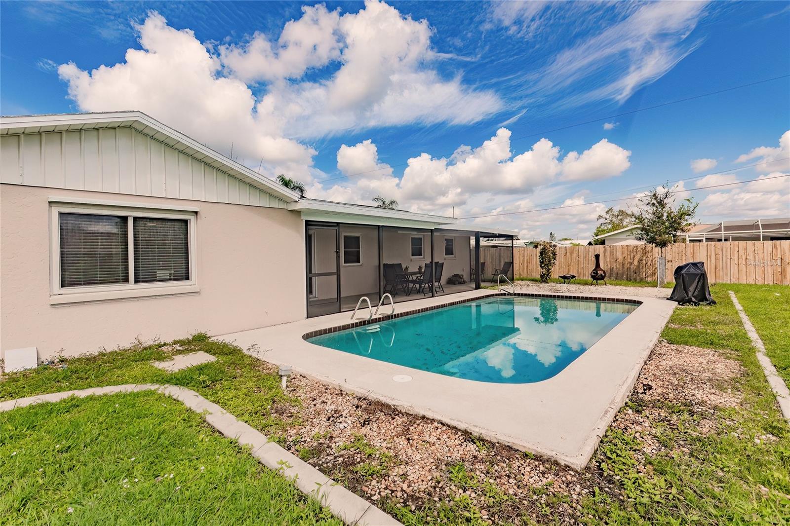 Image 33 of 35 For 1099 Iowa Avenue