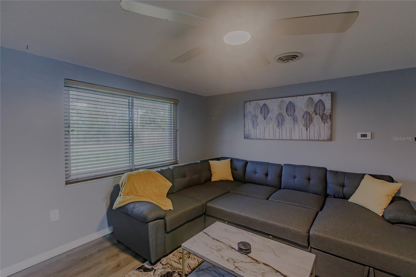 Image 8 of 35 For 1099 Iowa Avenue