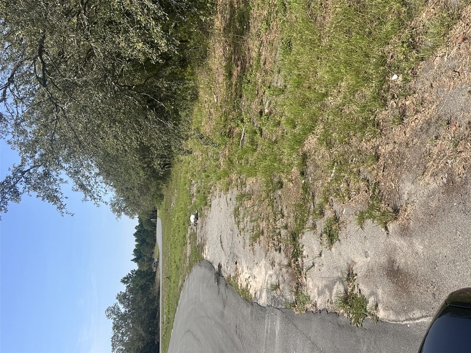 Image 2 of 4 For Beverly Court