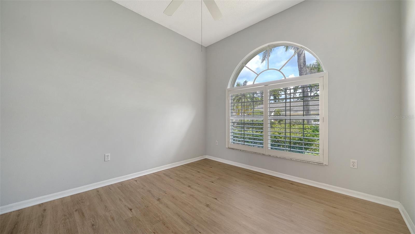 Image 30 of 85 For 4239 Balmoral Way
