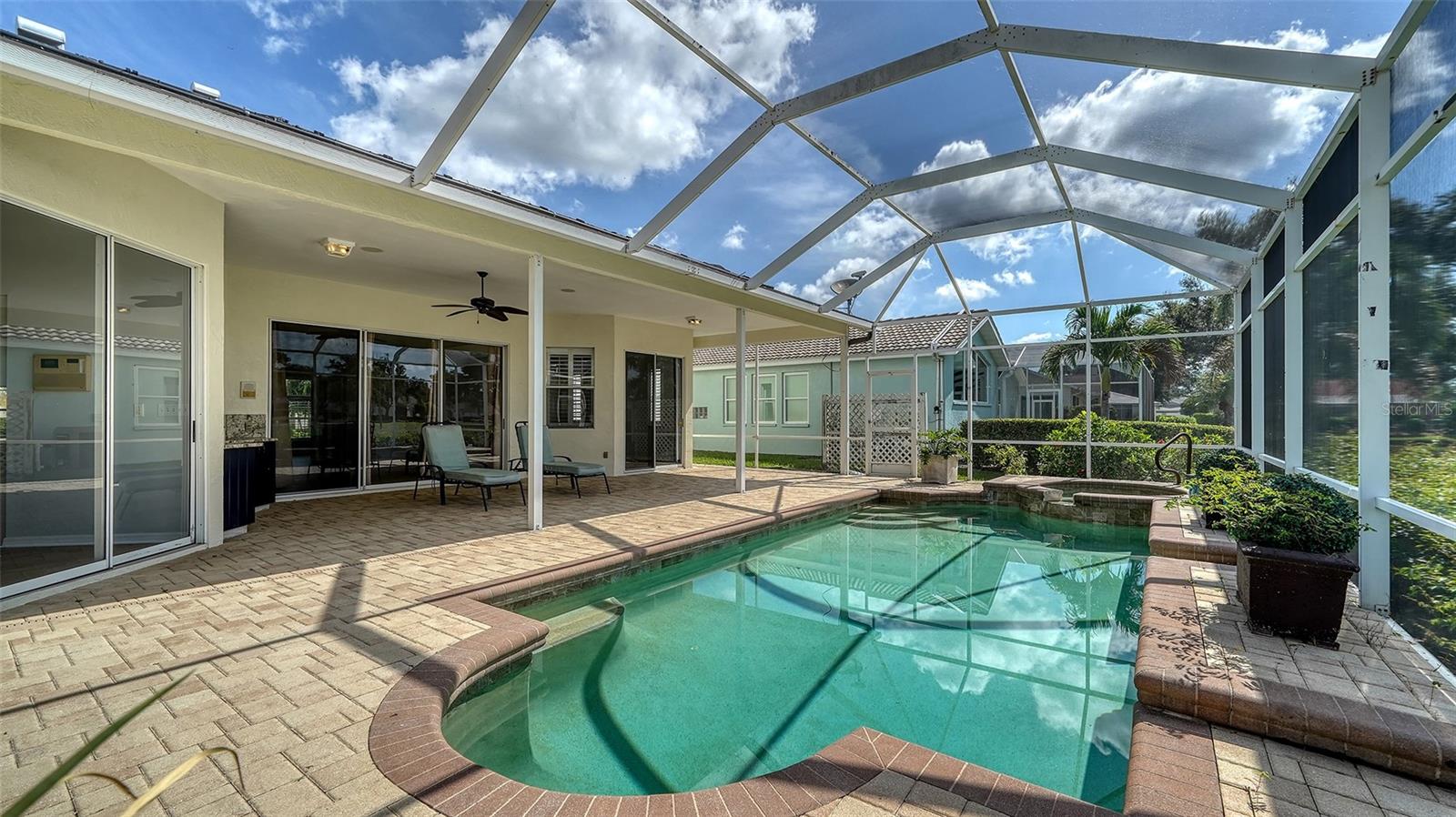 Image 44 of 85 For 4239 Balmoral Way