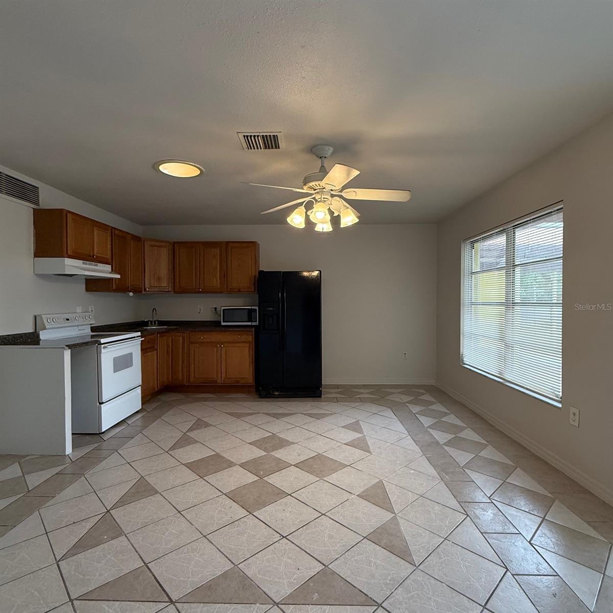 Image 4 of 8 For 328 Ortiz Boulevard A