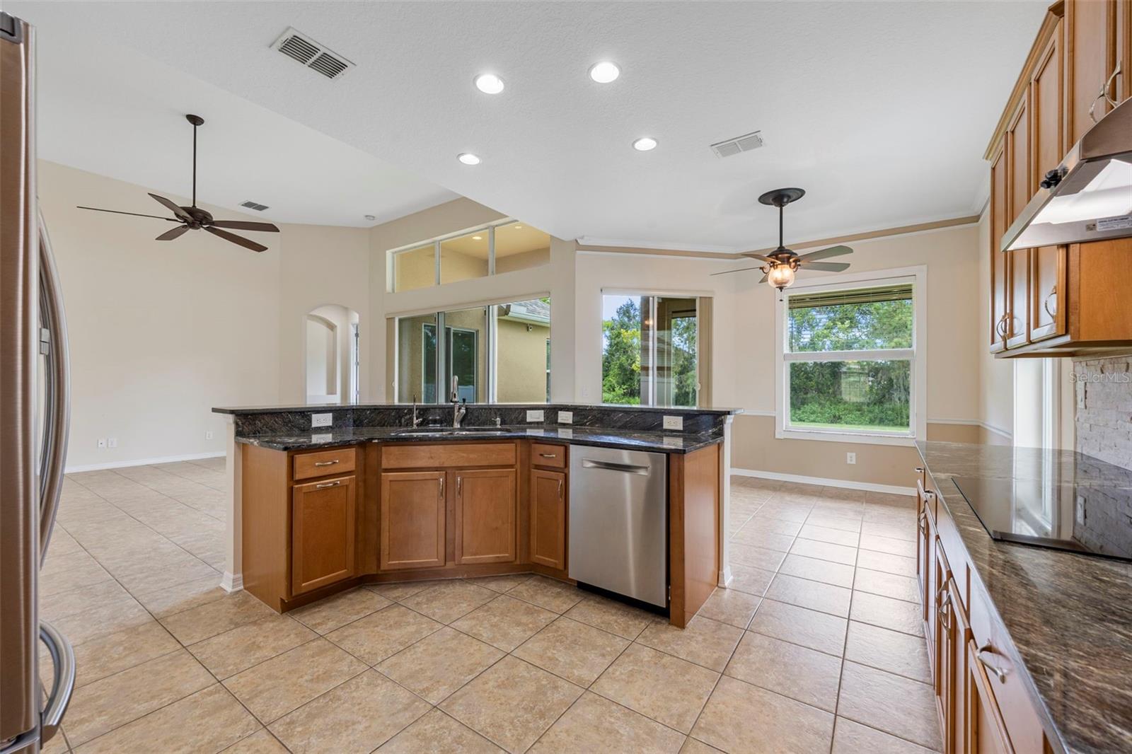 Image 16 of 40 For 5505 72nd Terrace E