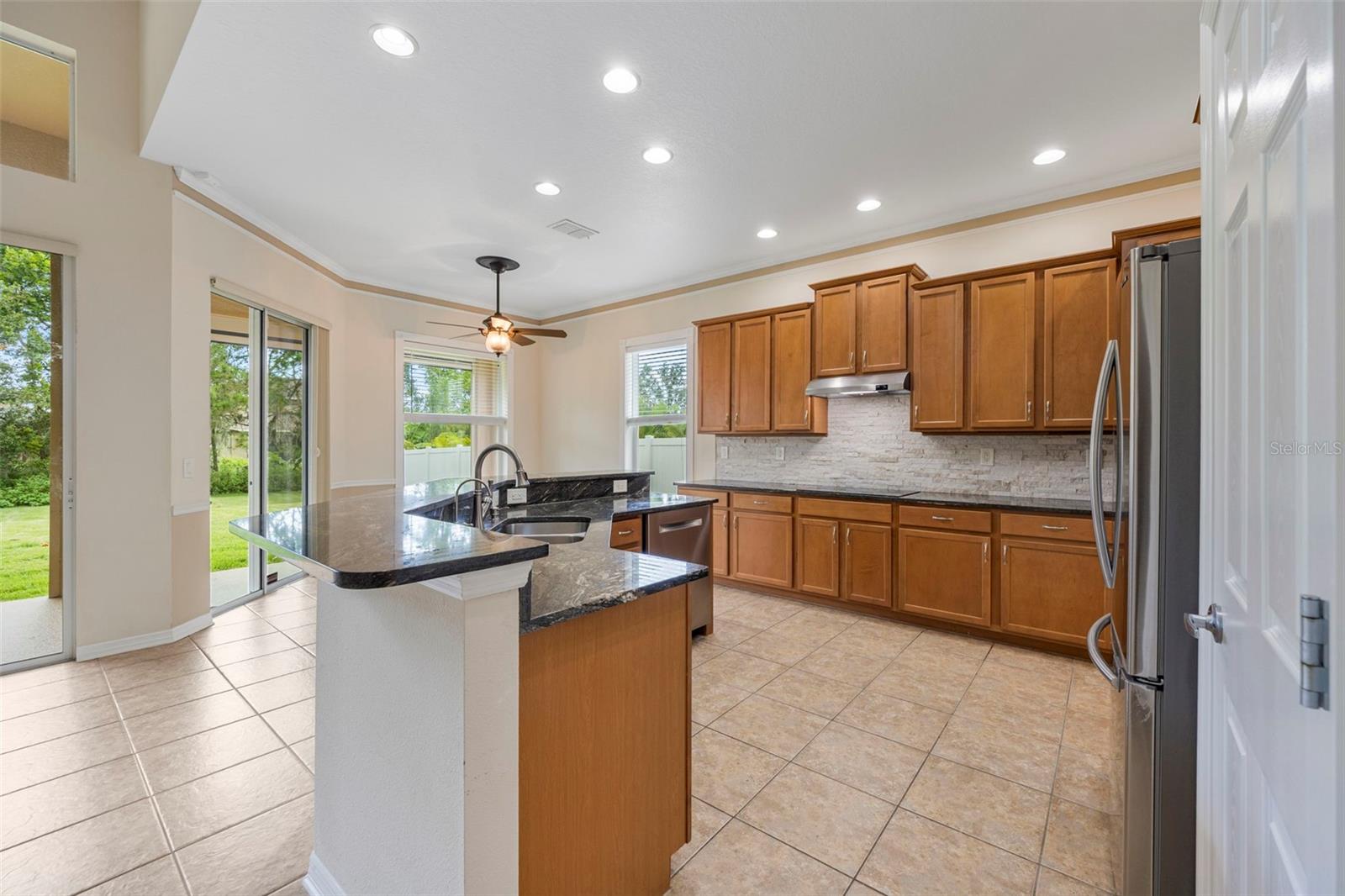 Image 17 of 40 For 5505 72nd Terrace E