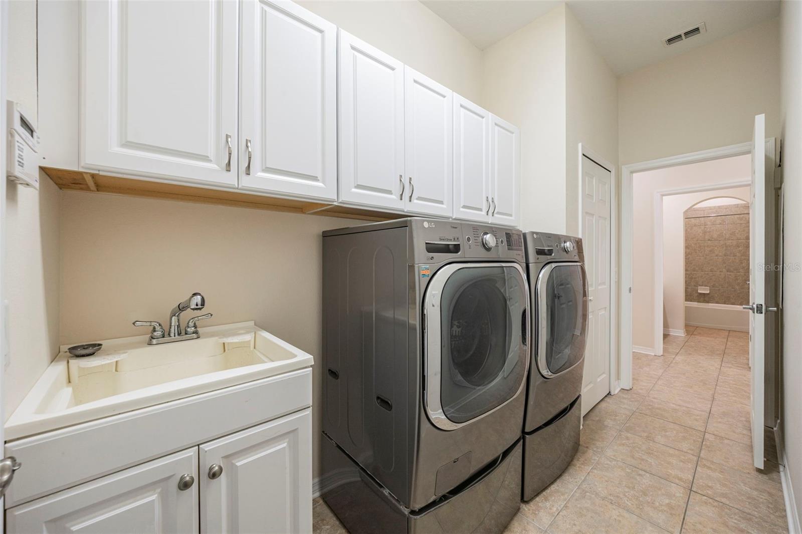 Image 24 of 40 For 5505 72nd Terrace E