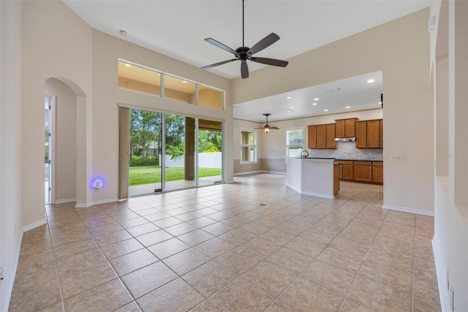Image 4 of 40 For 5505 72nd Terrace E