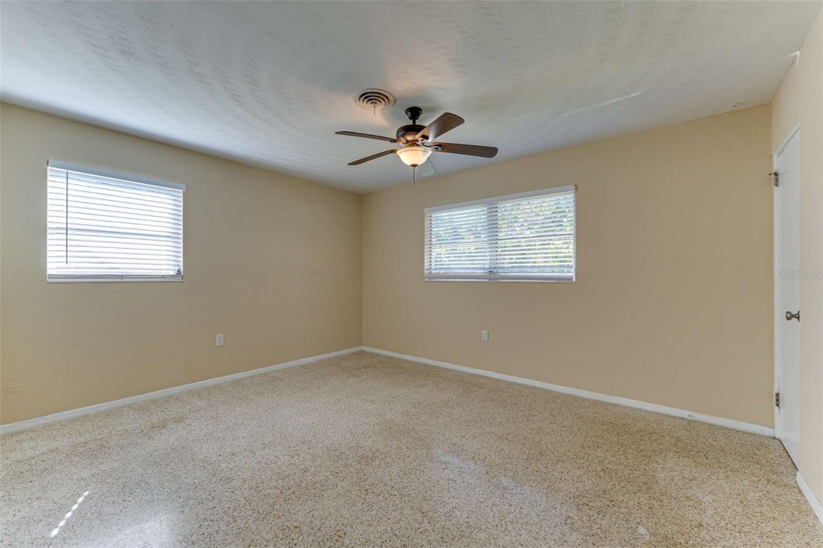 Image 11 of 24 For 2840 Webber Street