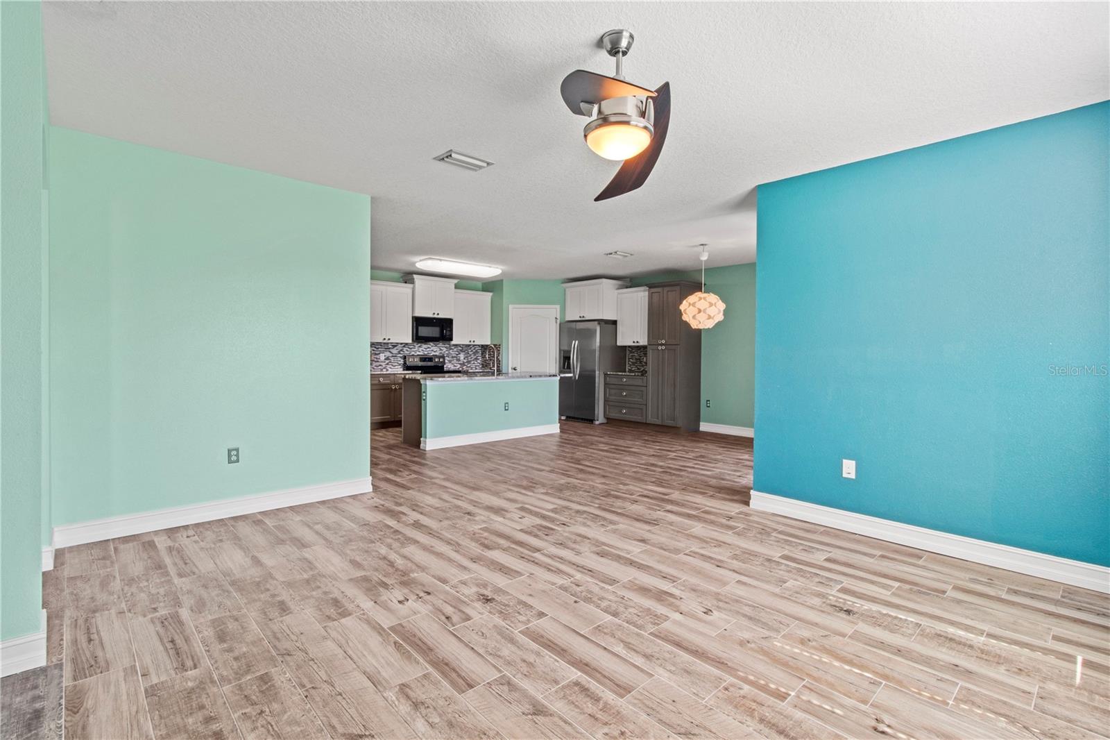 Image 13 of 42 For 3830 Willow Walk Drive