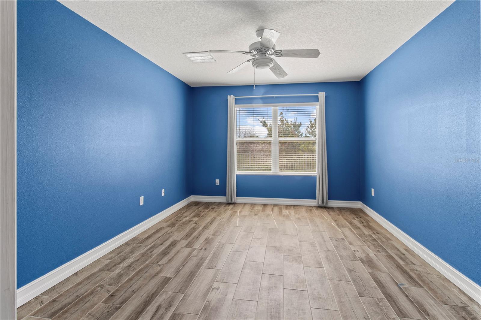 Image 19 of 42 For 3830 Willow Walk Drive