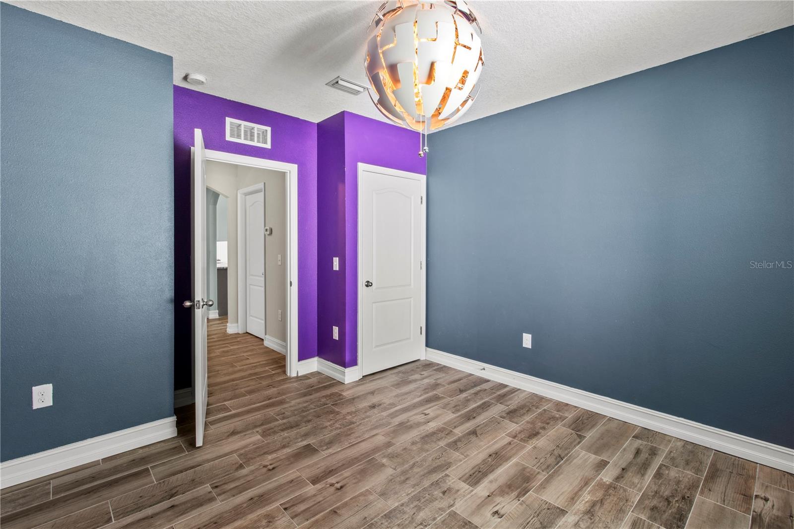 Image 32 of 42 For 3830 Willow Walk Drive